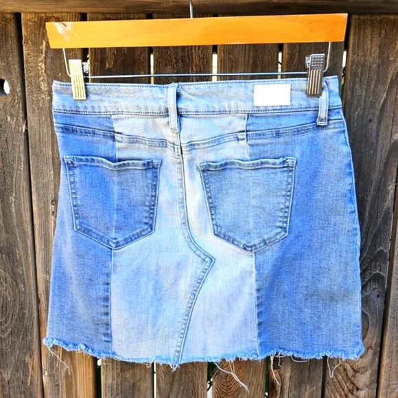 Celebrity Pink Denim Mini Skirt Womens Size 5/27 - Picture 10 of 16